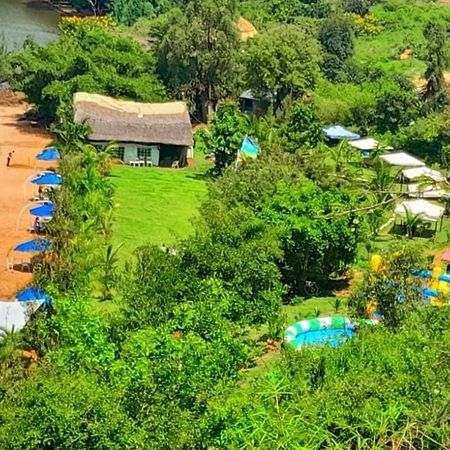 Ches Bay Resort Nangina Екстериор снимка