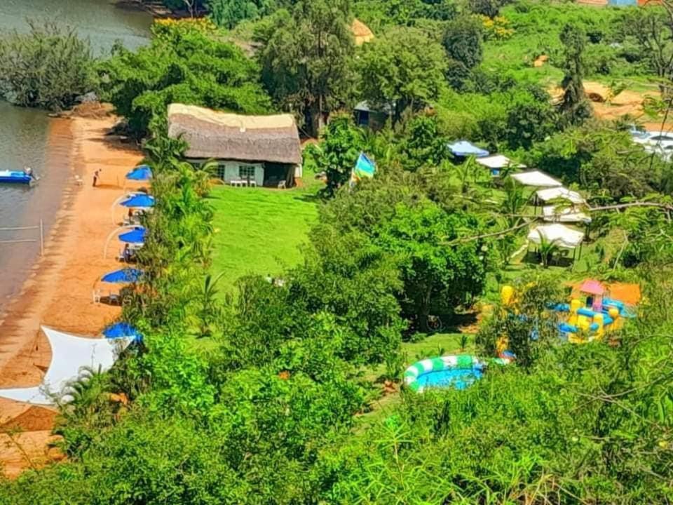Ches Bay Resort Nangina Екстериор снимка